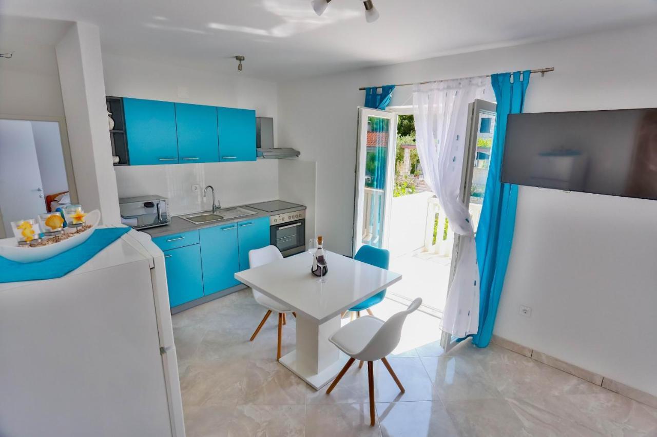 Apartments Lenka Сутиван Экстерьер фото
