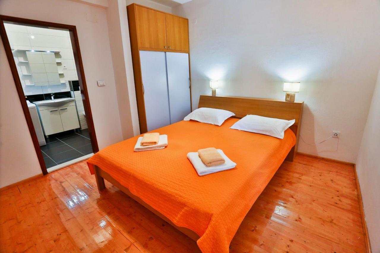Apartments Lenka Сутиван Экстерьер фото