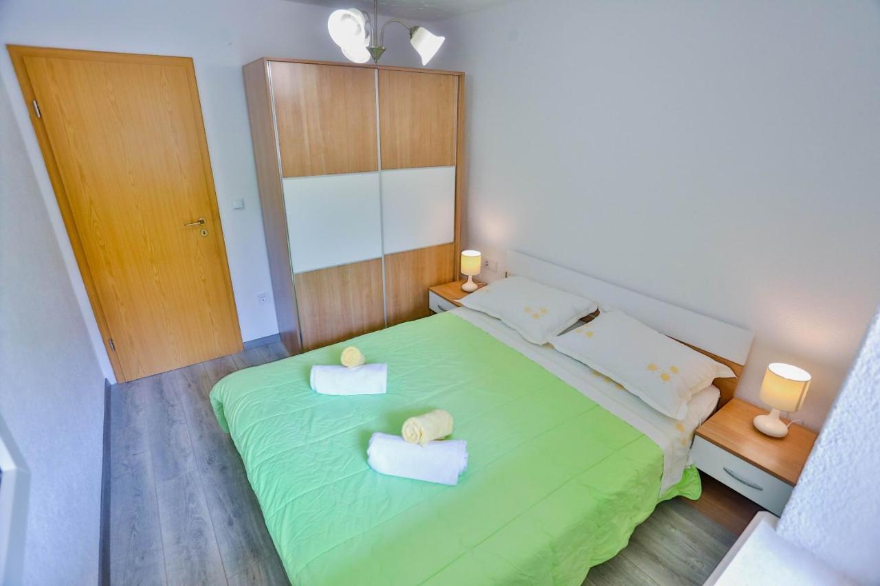 Apartments Lenka Сутиван Экстерьер фото
