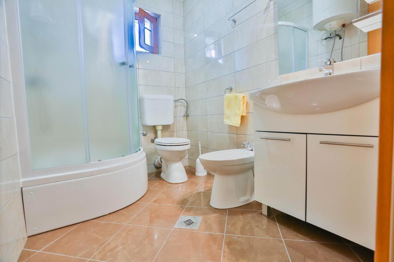 Apartments Lenka Сутиван Экстерьер фото