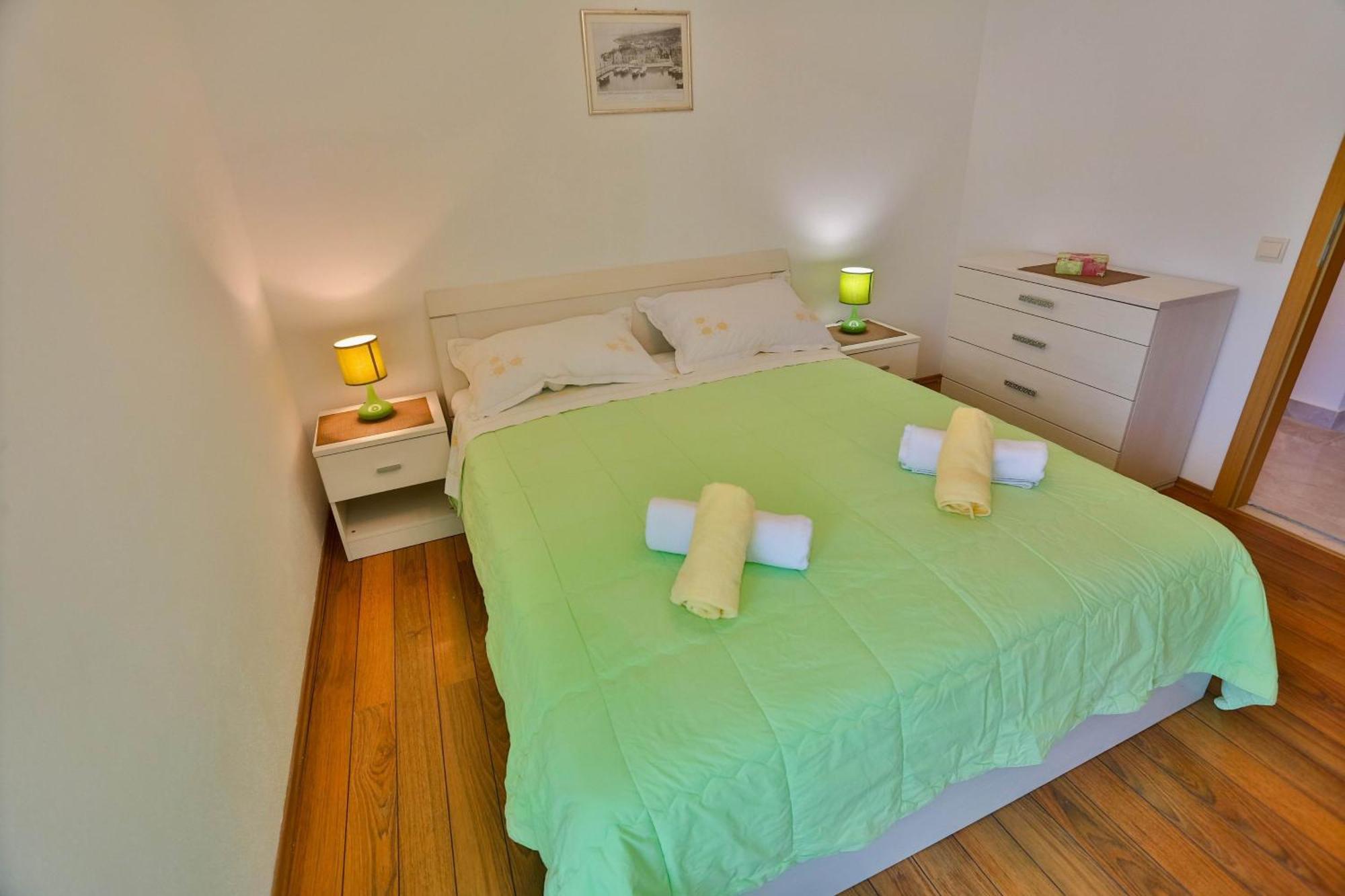 Apartments Lenka Сутиван Номер фото