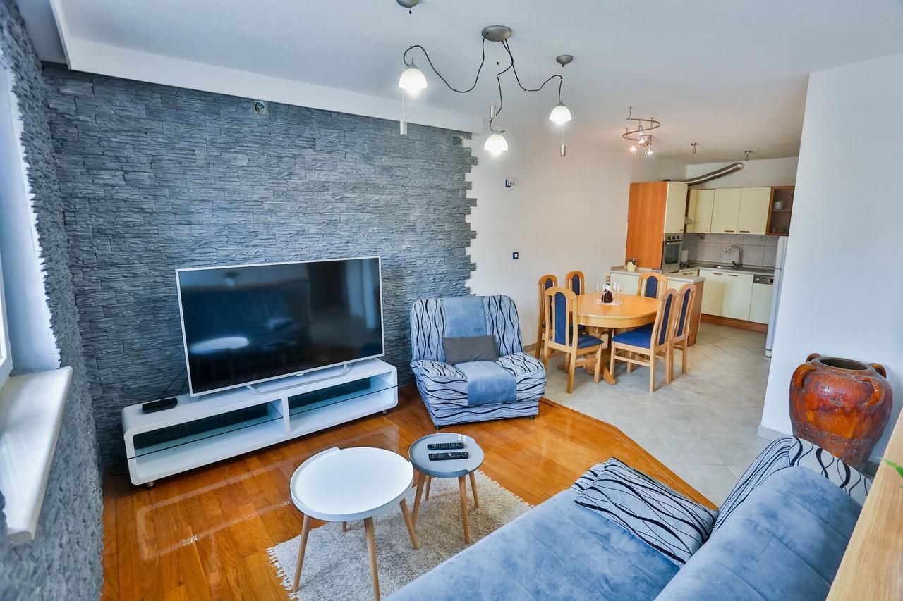 Apartments Lenka Сутиван Экстерьер фото